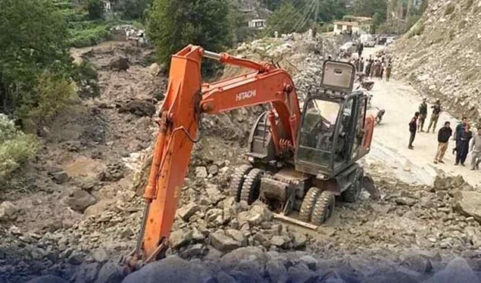 Gilgit Landslide Claims Eight Volunteer Lives During Flood Repairs