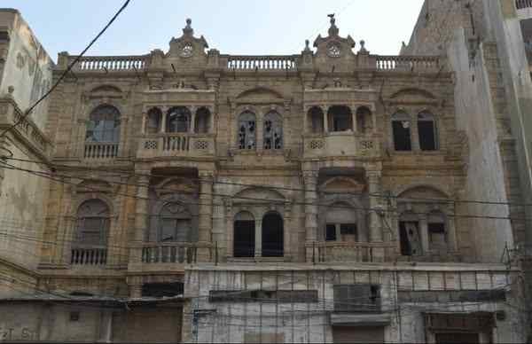 Sindh to Reevaluate Heritage Buildings Amid Safety Concerns
